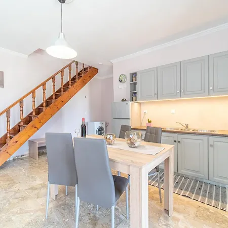 Apartment Logas *