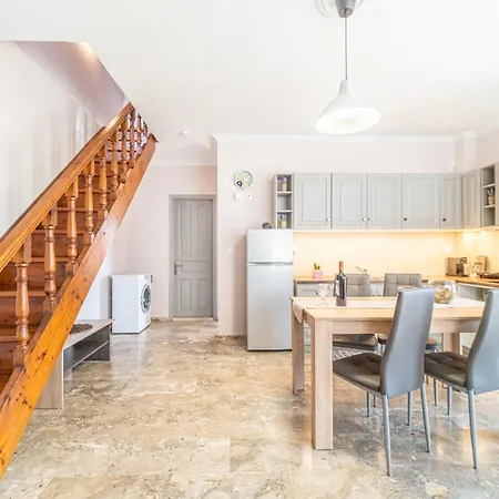 Apartament Logas *